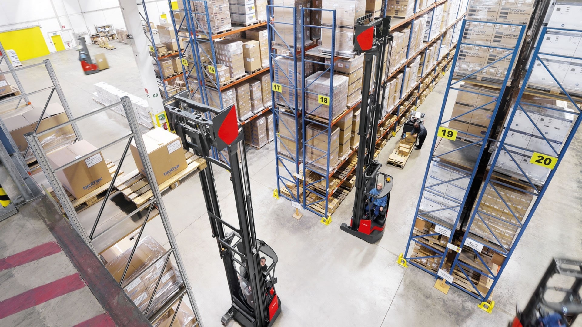 reach trucks R10 R16 B
