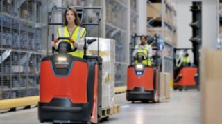 N20 order picker from Linde Material Handling with a front LED light