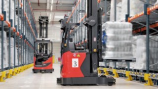Automated R-MATIC reach truck from Linde Material Handling Automated R-MATIC reach truck from Linde Material Handling in the warehouse