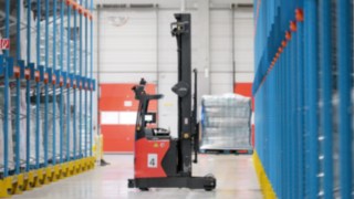 The new automated R-MATIC reach truck The new automated R-MATIC reach truck