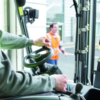 The Linde Safety Guard helps detection accidents bevore they happen. The Linde Safety Guard helps detection accidents bevore they happen.