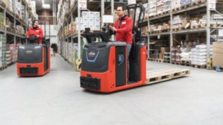 N20 C series order pickers from Linde Material Handling in use in the warehouse