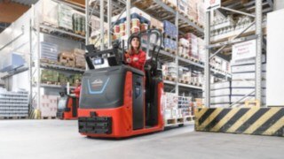 N20 C order picker from Linde Material Handling in use in the warehouse