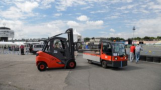 Linde rental truck in use