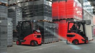 Linde truck with LED lighting in the warehouse with load