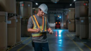 Improved warehouse safety with the interactive warning vest from Linde Material Handling The interactive warning vest from Linde Material Handling makes your warehouse a safer place to work.