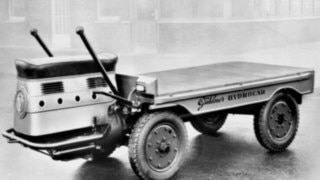 Hydrocar from Linde Material Handling The Hydrocar, one of the first goods transport vehicles from Linde Material Handling