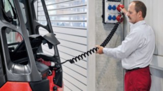 Onboard charger from Linde Material Handling