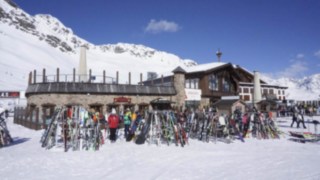 Alpine intralogistics with Linde in Sölden Alpine intralogistics in Sölden