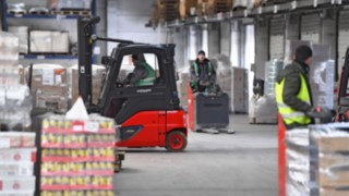 Linde Material Handling E16 electric forklift truck at work with the Fritz Group