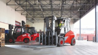 Electric forklift E80 from Linde Material Handling in use at Cölner Hofbräu P. Josef Früh KG in Cologne-Feldkassel