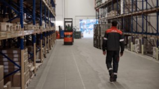 Reinheim-based Grass GmbH uses Linde Material Handling forklift trucks in its warehouse.