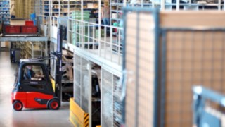 Electric forklift truck from Linde