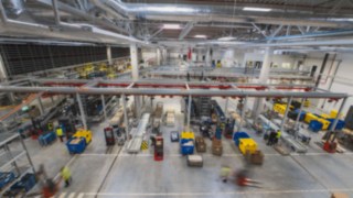 Several Linde pallet stackers are in operation in the KION Regional Distribution Center