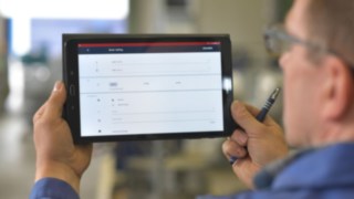 Truck Call App from Linde in use Truck Call App from Linde in use