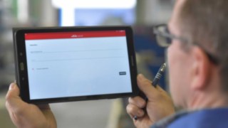 Truck Call App from Linde in use Truck Call App from Linde in use