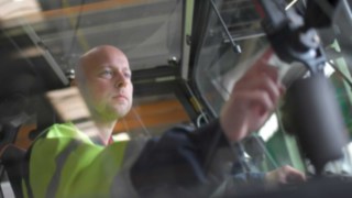 Truck Call App from Linde in use Truck Call App from Linde in use
