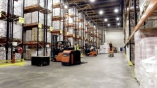 E-Truck in the warehouse of SICSOE