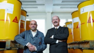 Michael Rath, plant manager at the Bad Urach site and Atilla Böhm, fleet manager