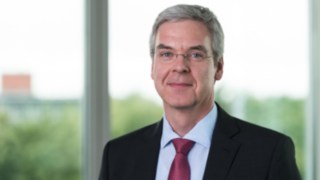 Management_Christian_Harm_Portrait_S9S4395-2