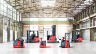 In 2017, Linde is offering lithium-ion product lines in all its forklift truck series up to a five-tonne load bearing capacity, and is currently expanding its portfolio with high-lift, low-lift, and double-deck loader models. 