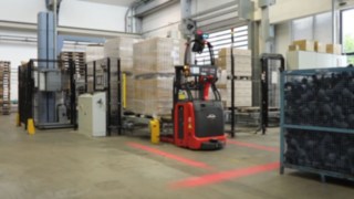 Video on the use of the L-MATIC autonomous pallet stackers from Linde Material Handling