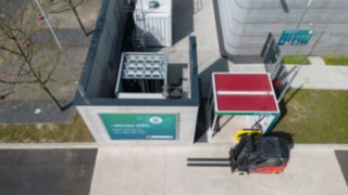 A Linde truck at the hydrogen refueling station. 